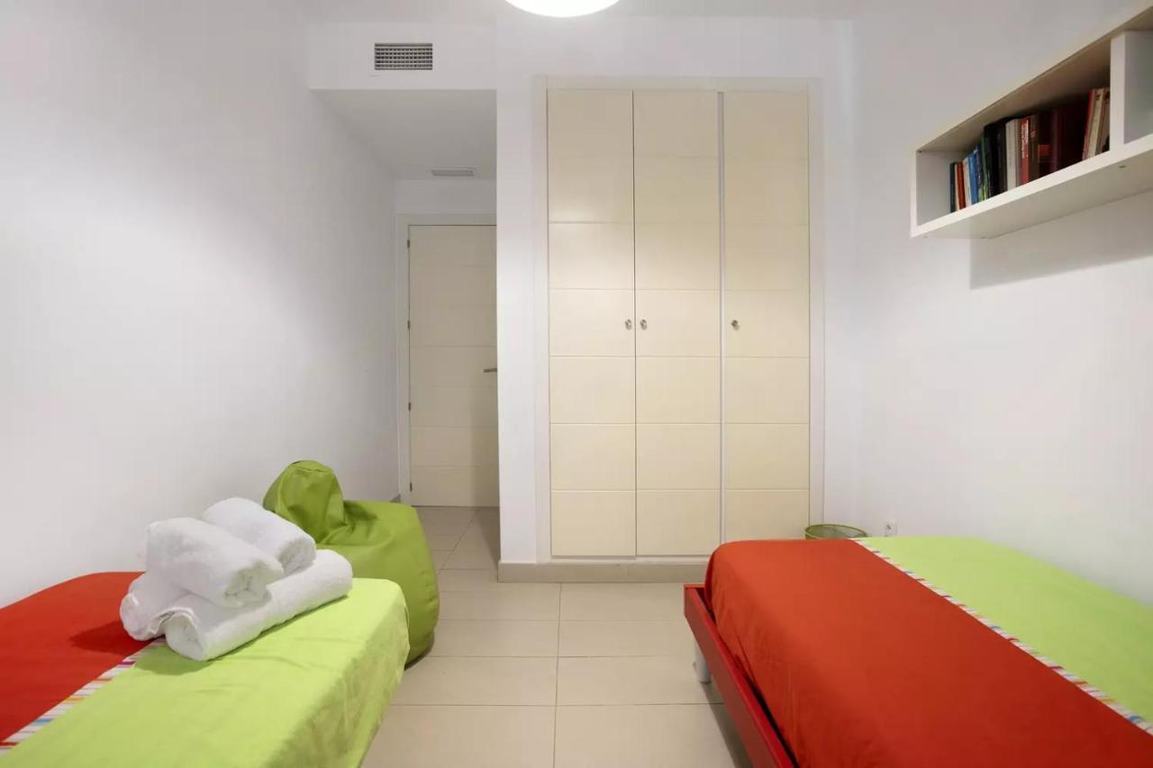 Malaga Campus Apartment Parking Included Extérieur photo