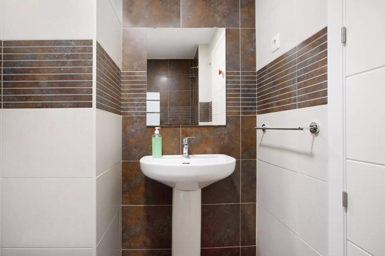 Malaga Campus Apartment Parking Included Extérieur photo